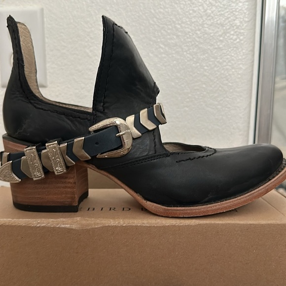 Freebird Navy Blade Leather Boots size 8- Original Box - Picture 13 of 13